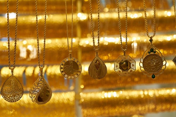 Gold and silver prices shone on the occasion of Dhanteras